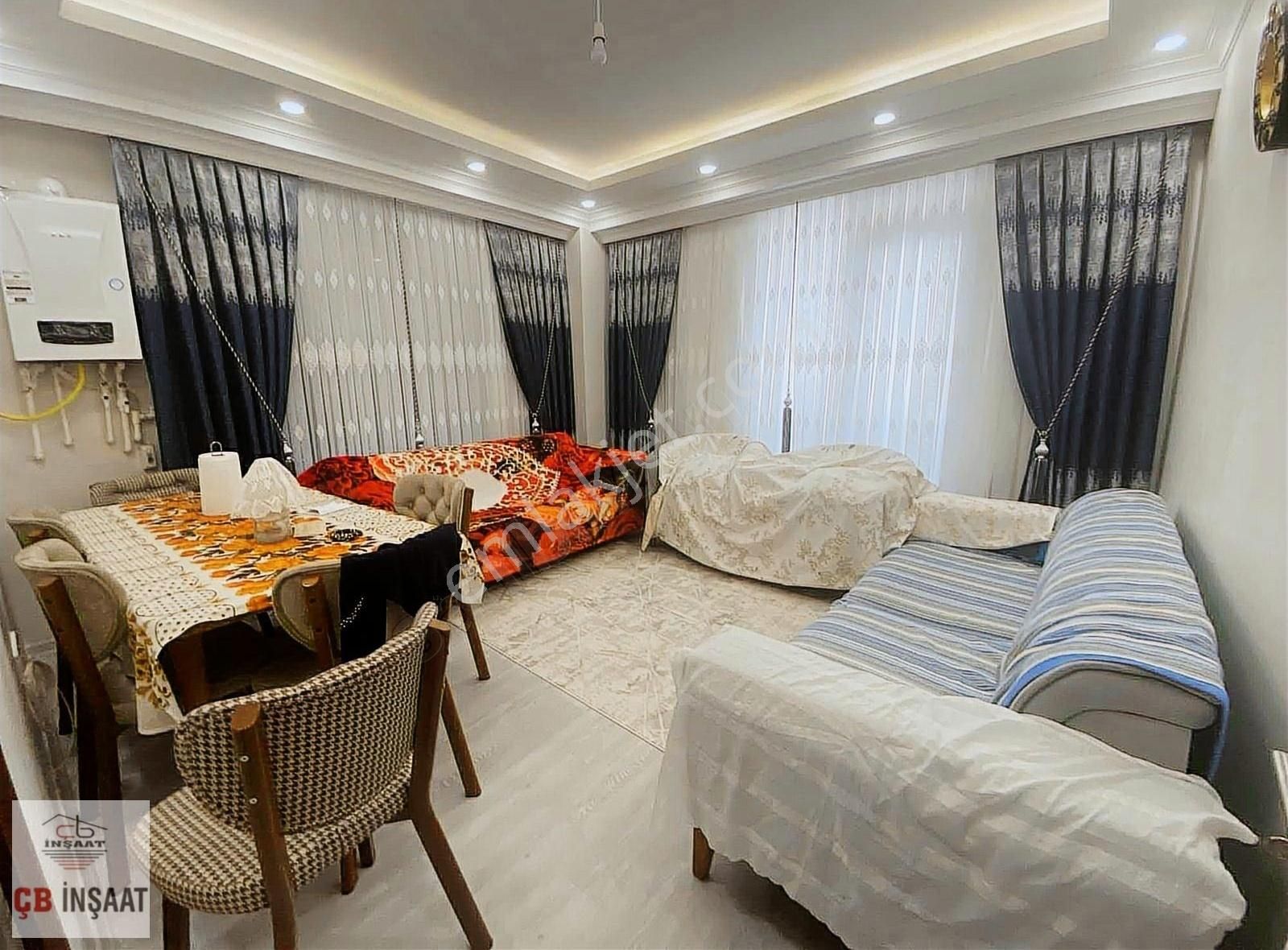 Çb'den Cumhuriyet Mah'de 1+1 55m2 Ön Cephe Sıfır Yüksek Giriş
