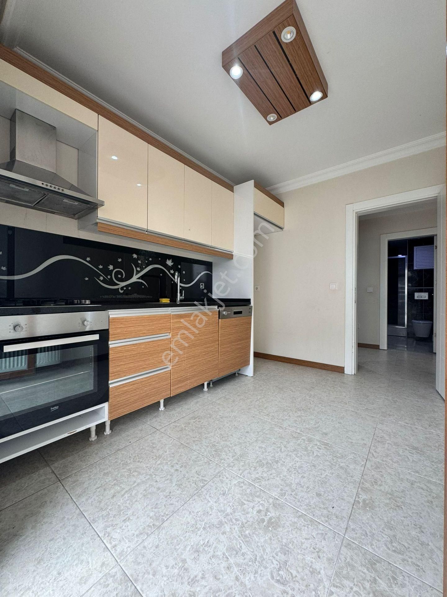 !!beylikdüzü Lıve İnşaat'tan Site İçerisinde 2+1 Daire!!