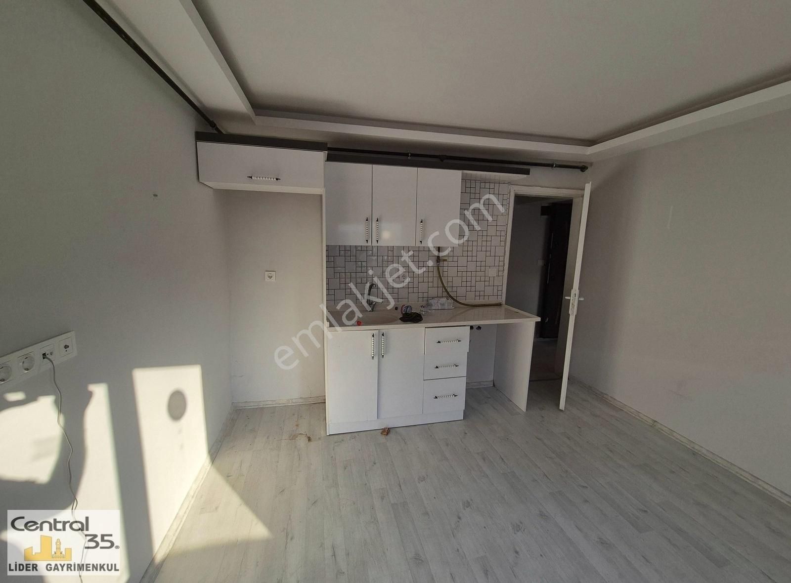 Central35'den Yıldız Mh 1+1 40 M2 Doğalgazlı D.hastanesi Yakını