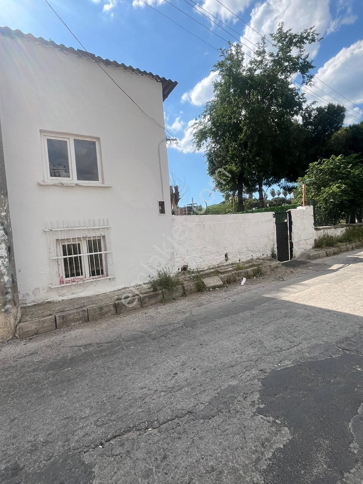 Nazilli Satılık Müstakil Ev Ve Arsa 148 M2