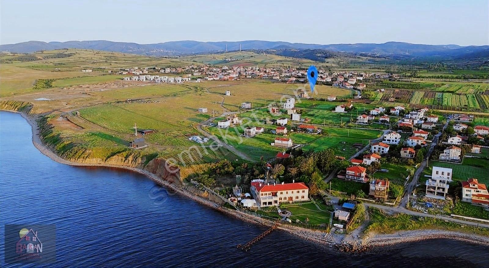 Lapsekide Denize 700 Metre Mesafede 493 M2 Arsa