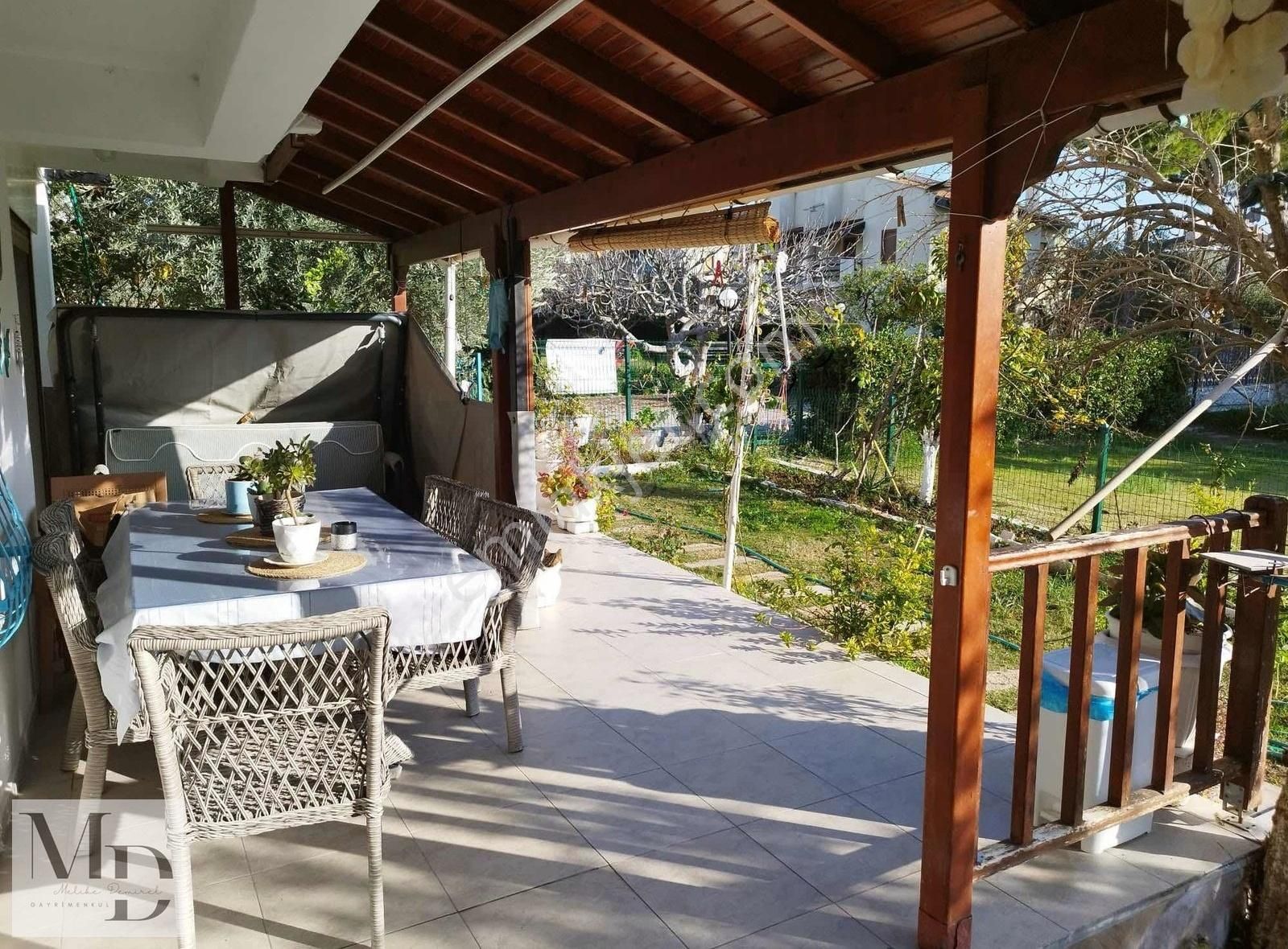 Alaçatı'da Satılık Müstakil Villa - Görsel 11