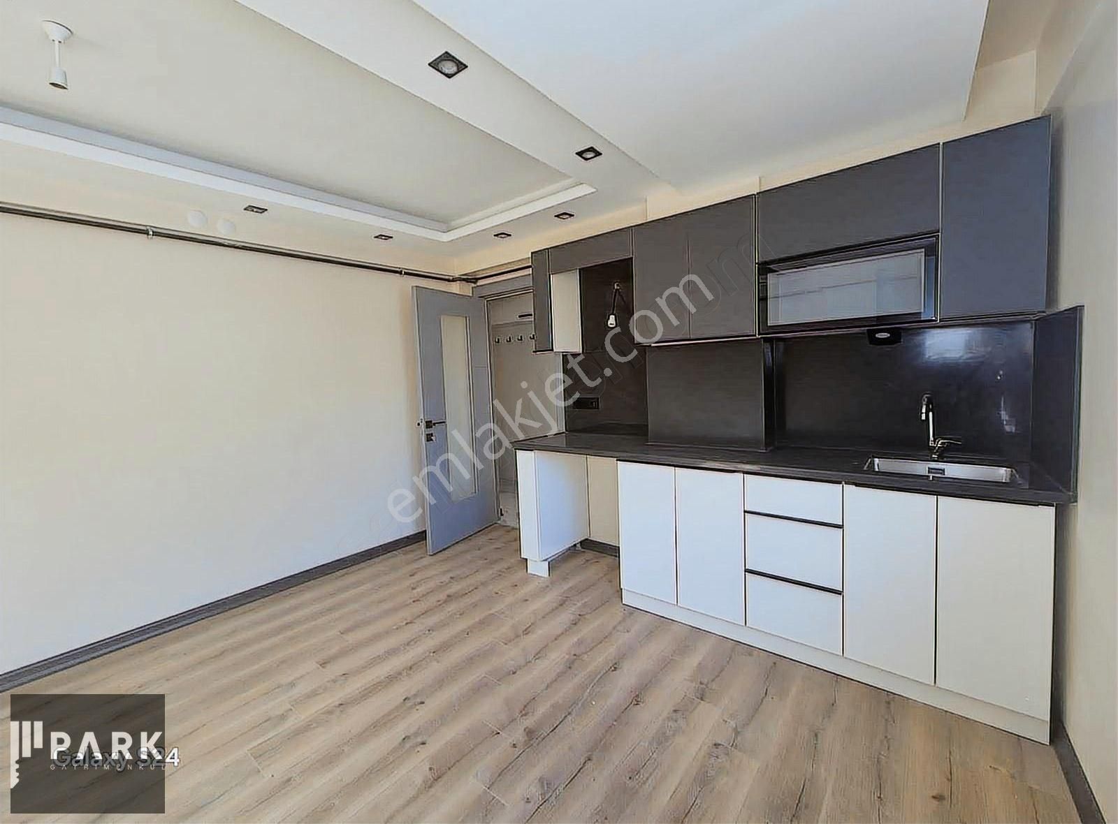 Park Gayrimenkul'den Çamlıcada Satılık 55m2 1+1 Daire