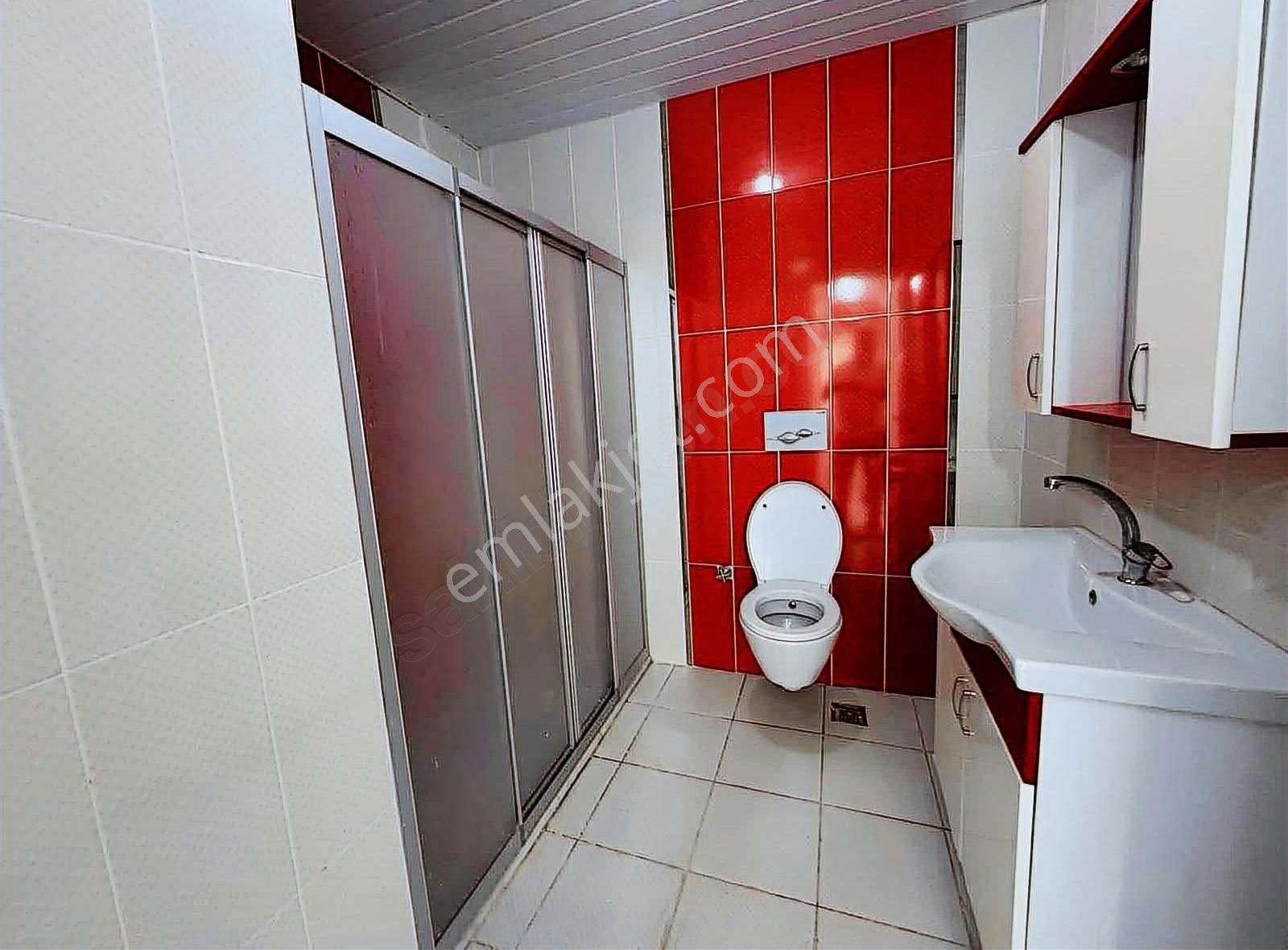 Saray Mah Satılık 2+1 Ayrı Mutfak Daire Denize 400m