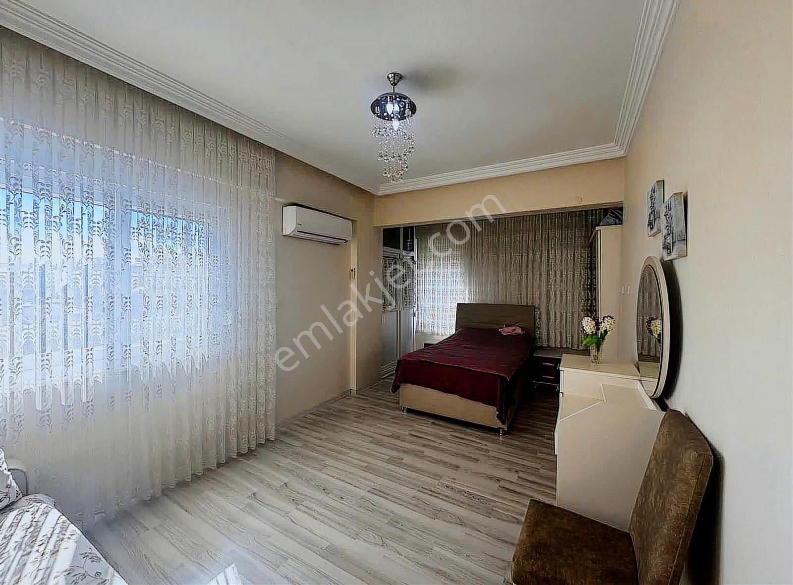 Kellerpınarı Mah Satılık 3+1 Ayrı Mutfak Asansörlü Daire