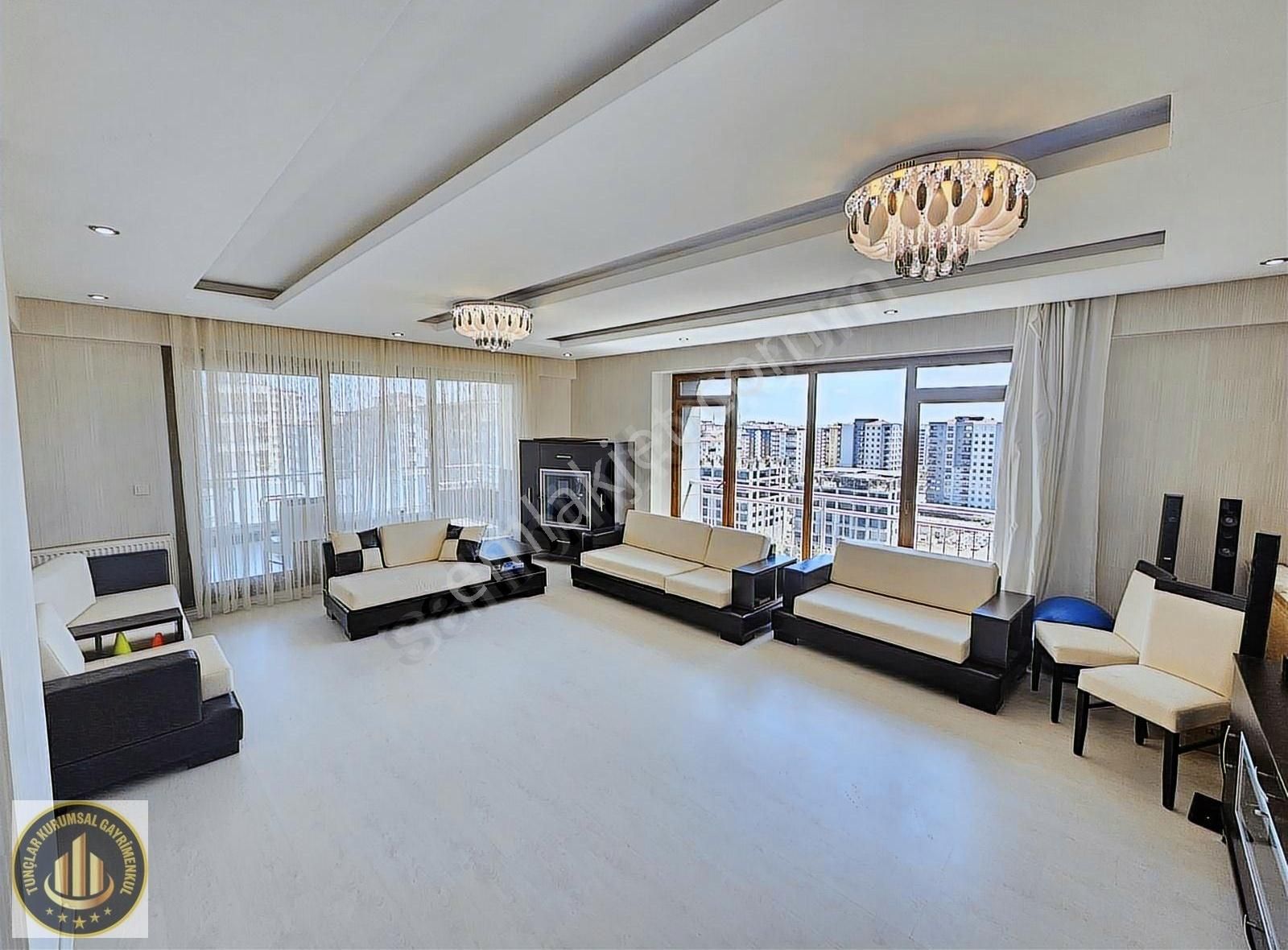 Kent Meydanı Karşısında 4+1 Fulll Bakımlı Muhteşem Daire.....!!!