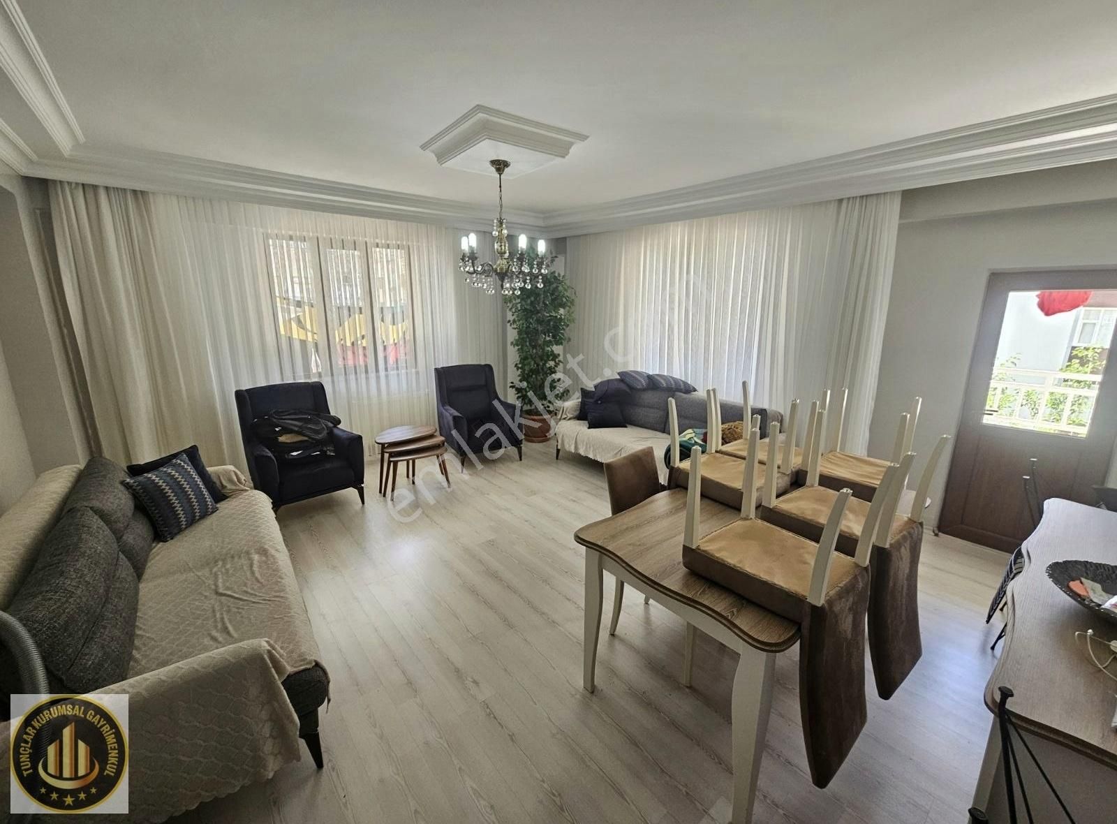 Gaziler'de 3+1 Full Bakımlı Temiz Ara Kat Acil Satılık Daire..!!