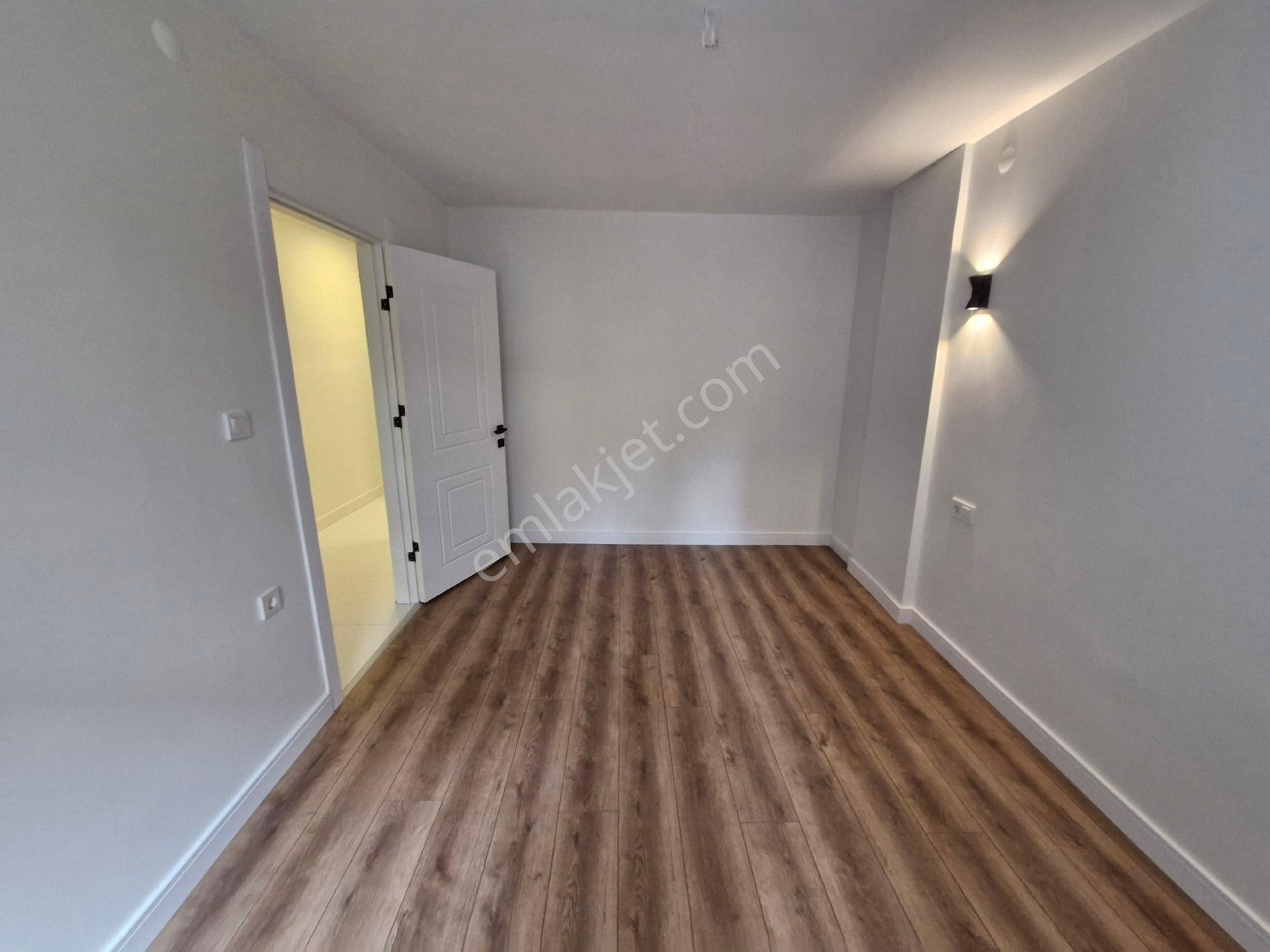 Çamlık Ta Sahile Yakın 3+1 Köşe Full Tadilatlı Doğalgazlı Mkdden - Görsel 15