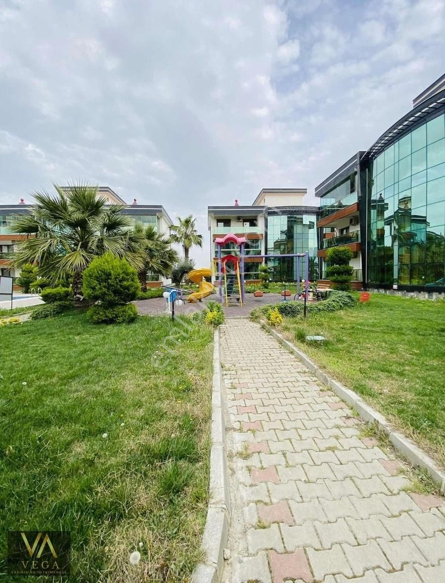 Vega Gayrimenkulden Muradiye Villalar Bölgesinde 2+1 Geniş Daire