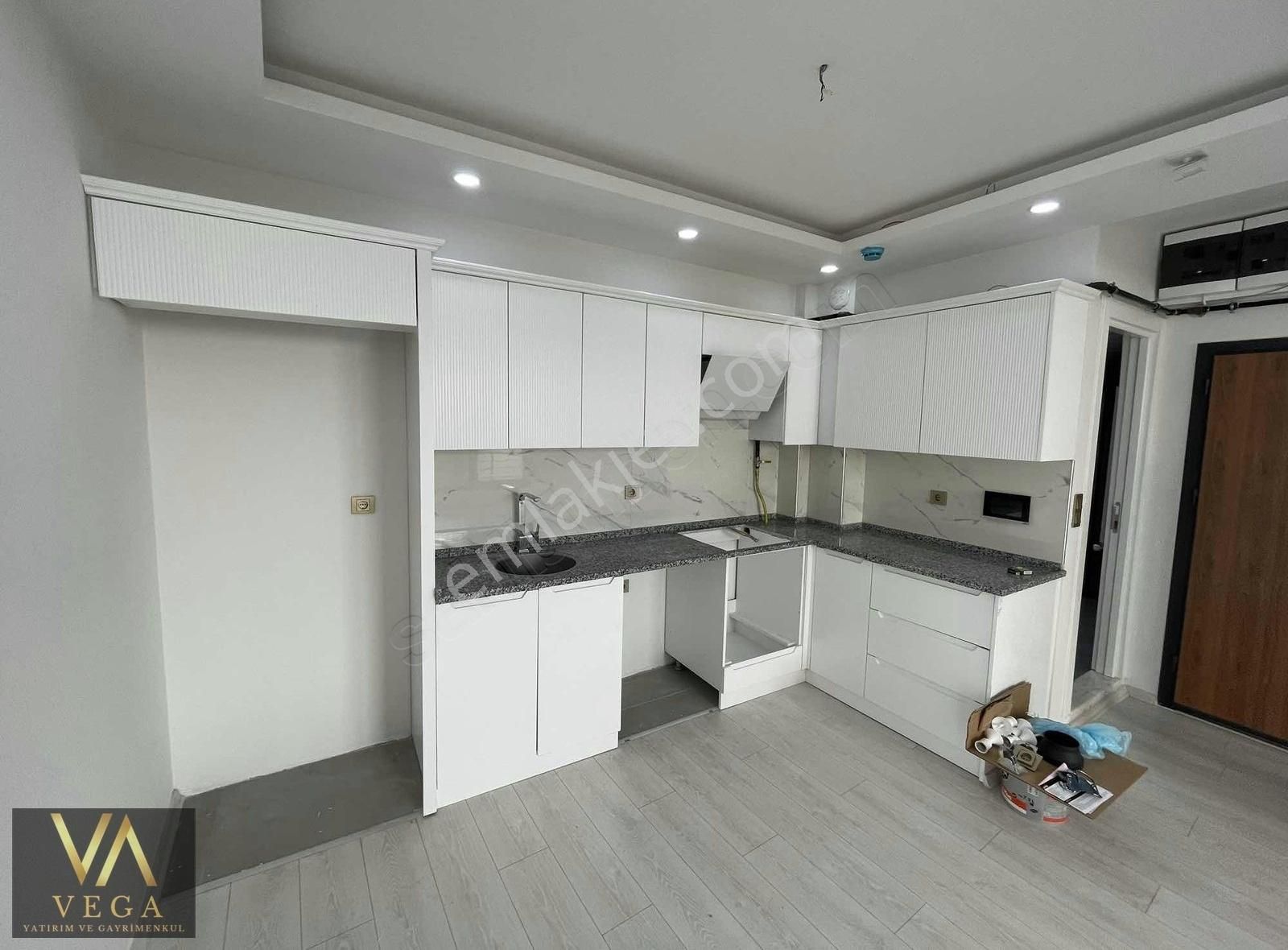 Vega'dan Hafsa Sultan'da Full Lüks 1 Yaşında Arakat 2+1 Daire