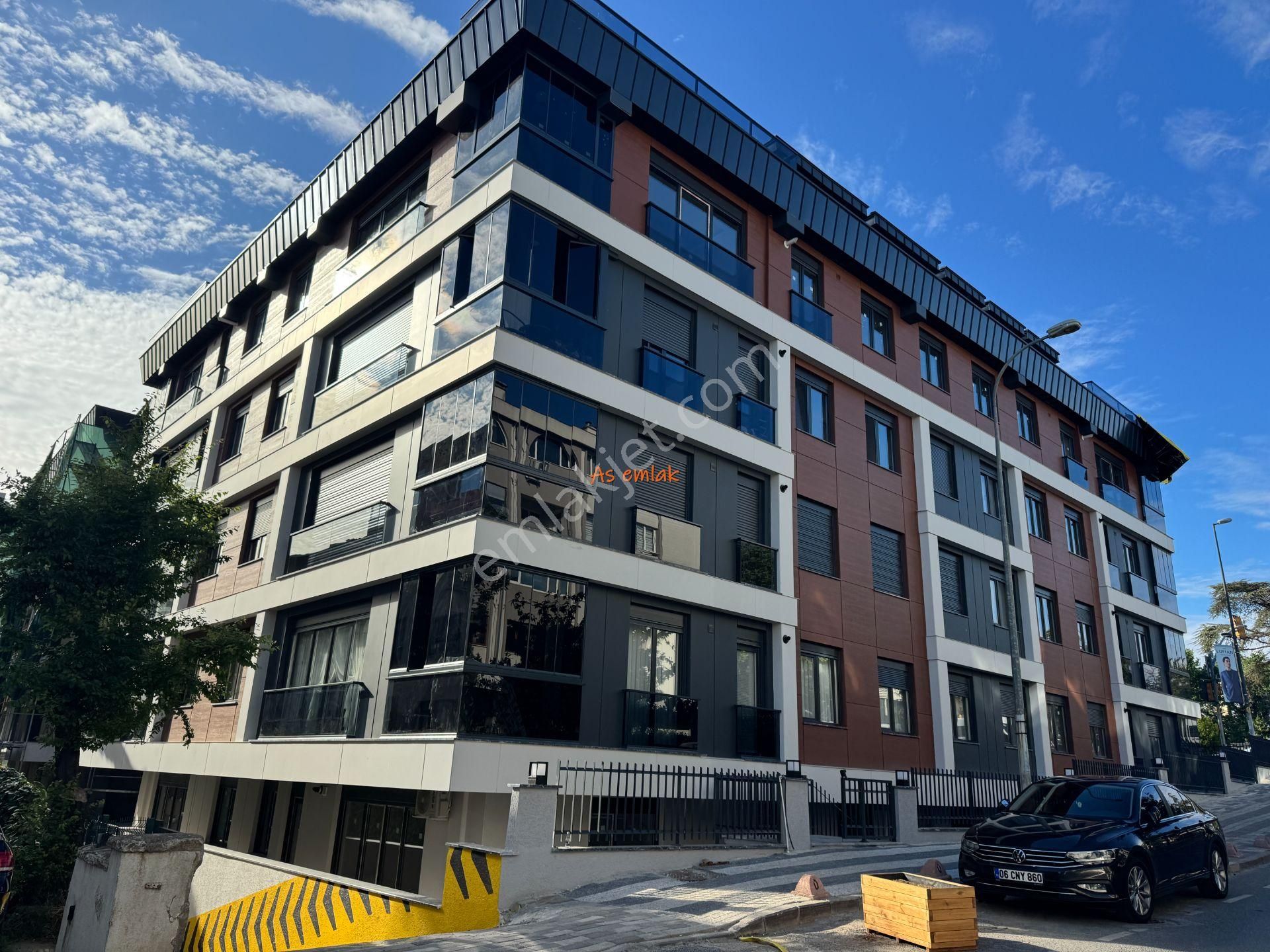 As Emlaktan 3+1 Sıfır Altunizade Evlerinde Kapalı Otoparklı 2.kat Daire