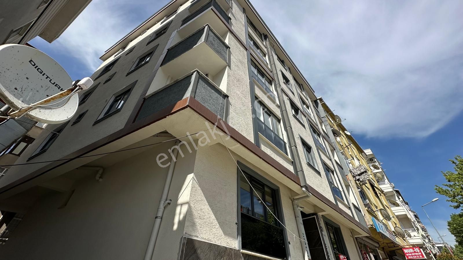Bahçelievler. Hürriyet Mah. Satılık Sıfır 2+1 Ara Kat Daire. Vizyon