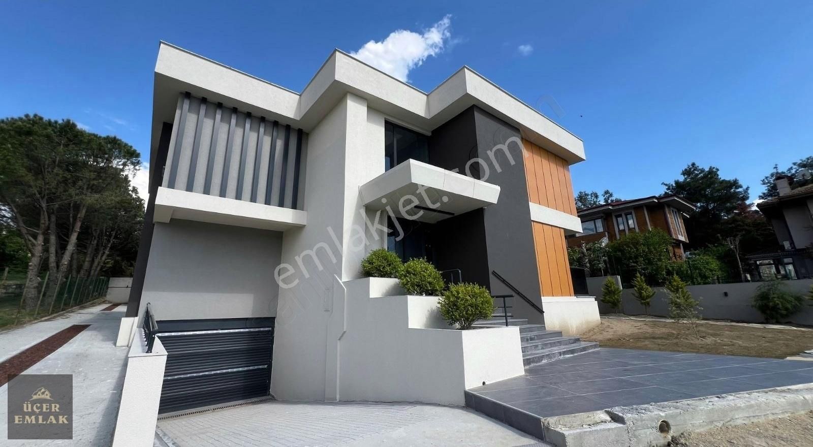 Üçer Emlak'tan Lüksün Yeni Tanımı: 5+1 Satılık Rüya Villa