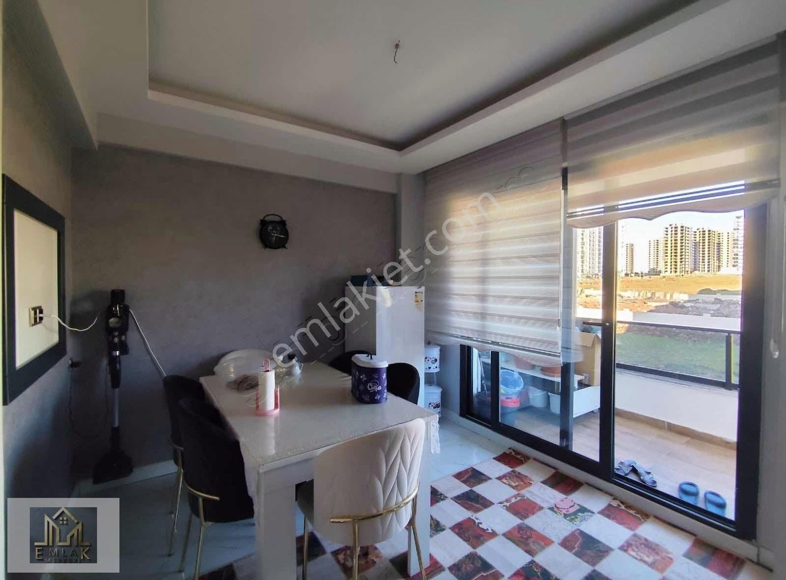 Yenicezaevi Civarı Acil Satılık 3.5+1