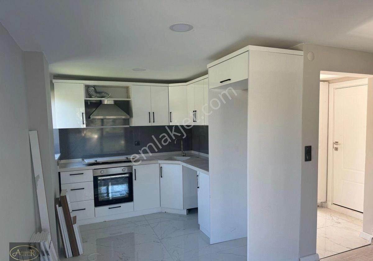 Balıkesir Burhaniye Pelitköy Denize 100 Mt Satılık Villa