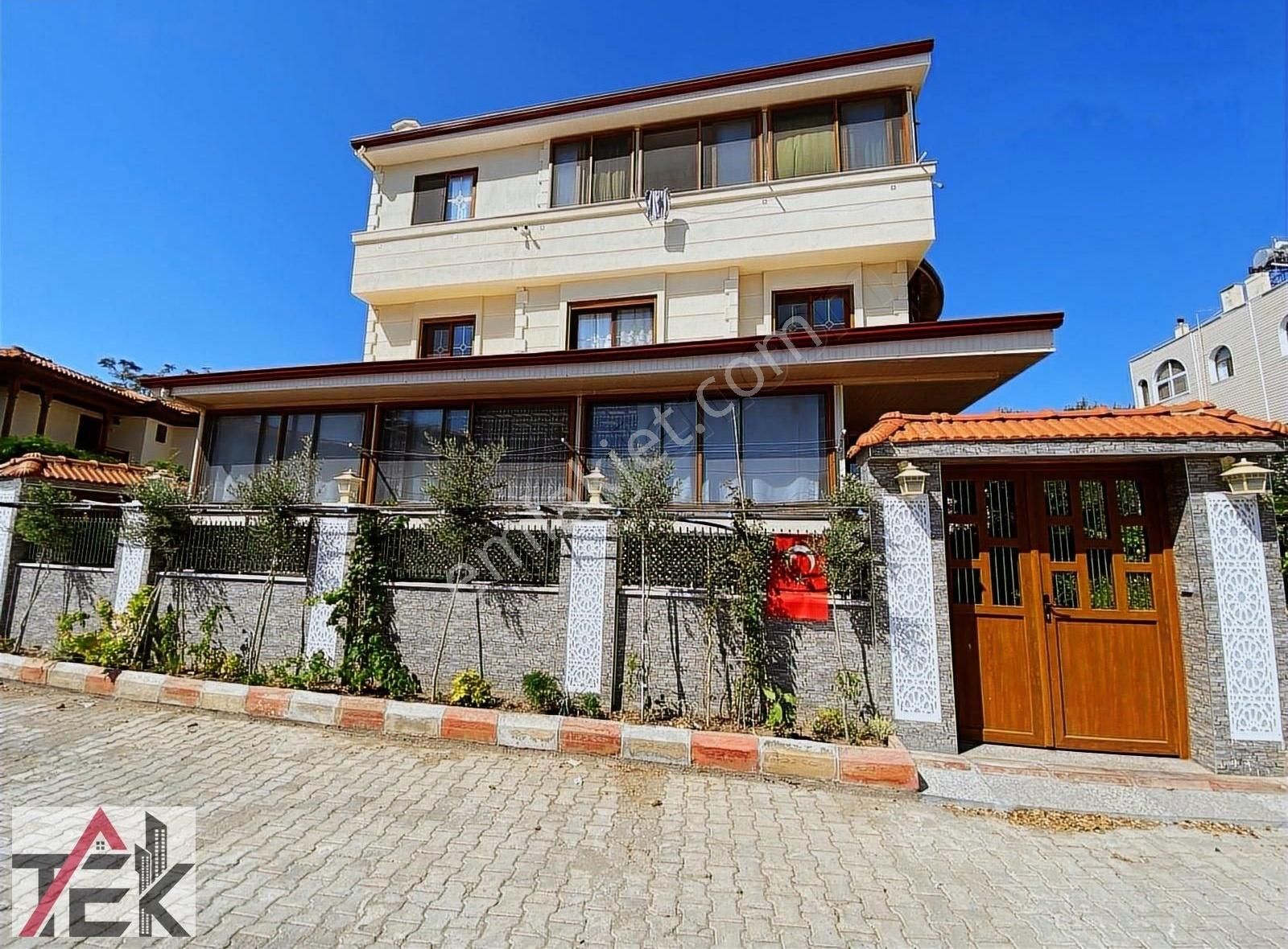 Seferihisar Payamlı Da 5+2 Tırıpleks Denize Sıfır Lüks Villa