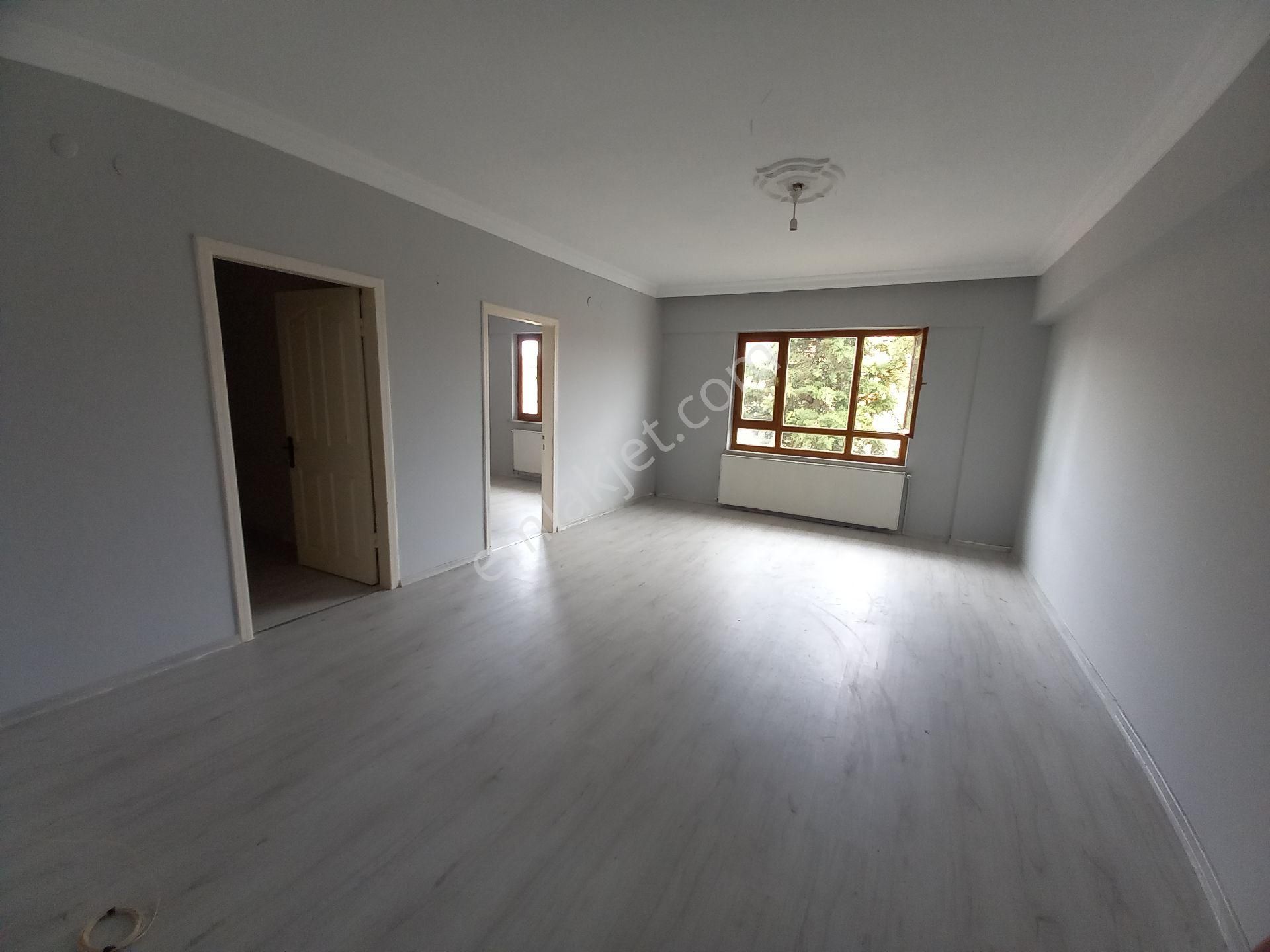 Atatürk Mah 3+1 Kiralık Daire Mutfak Dolabı Yeni