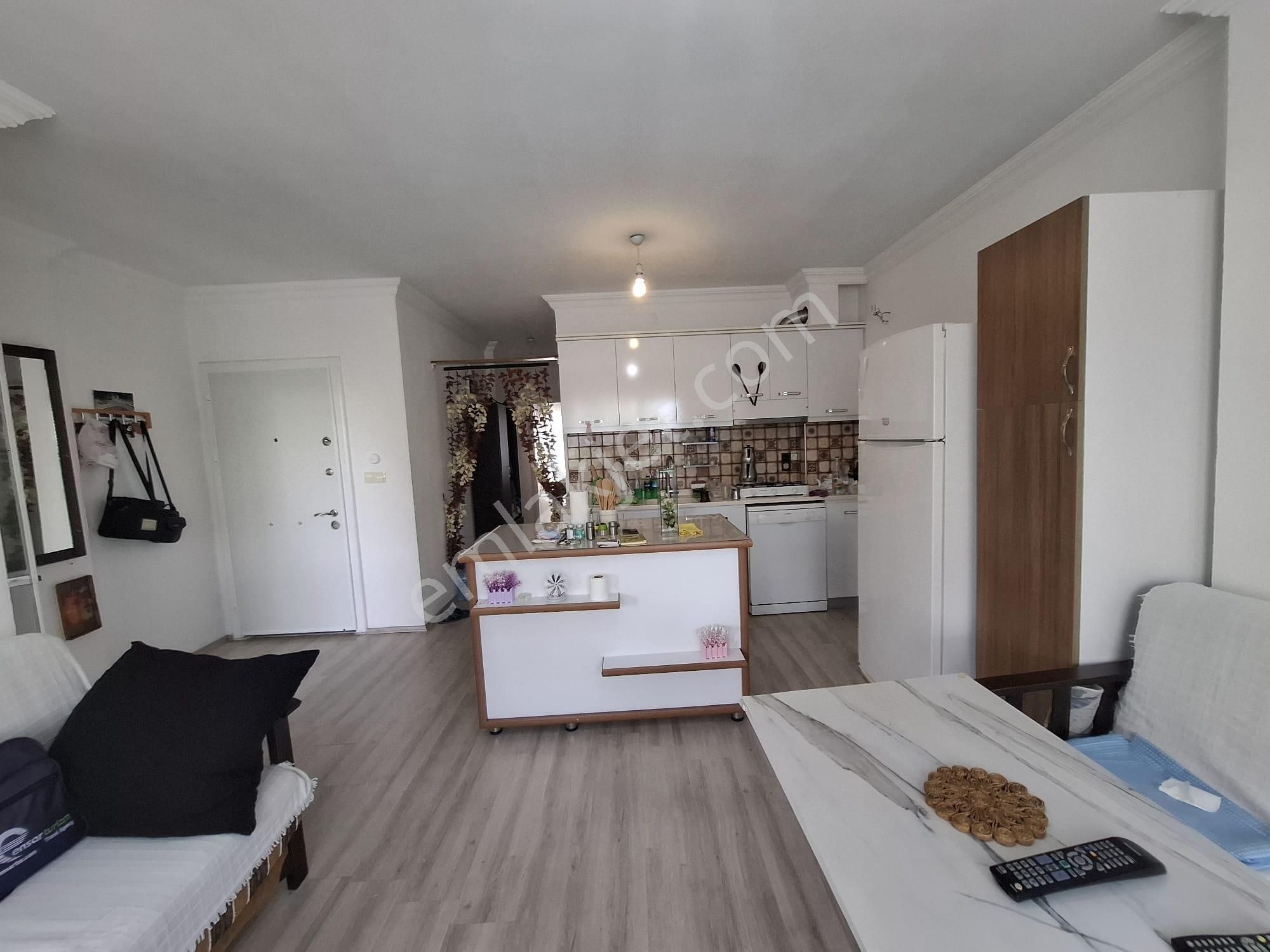 Akman'dan Küçükkuyu'da Daimi Oturum Eşyalı Kiralık 2+1 Daire