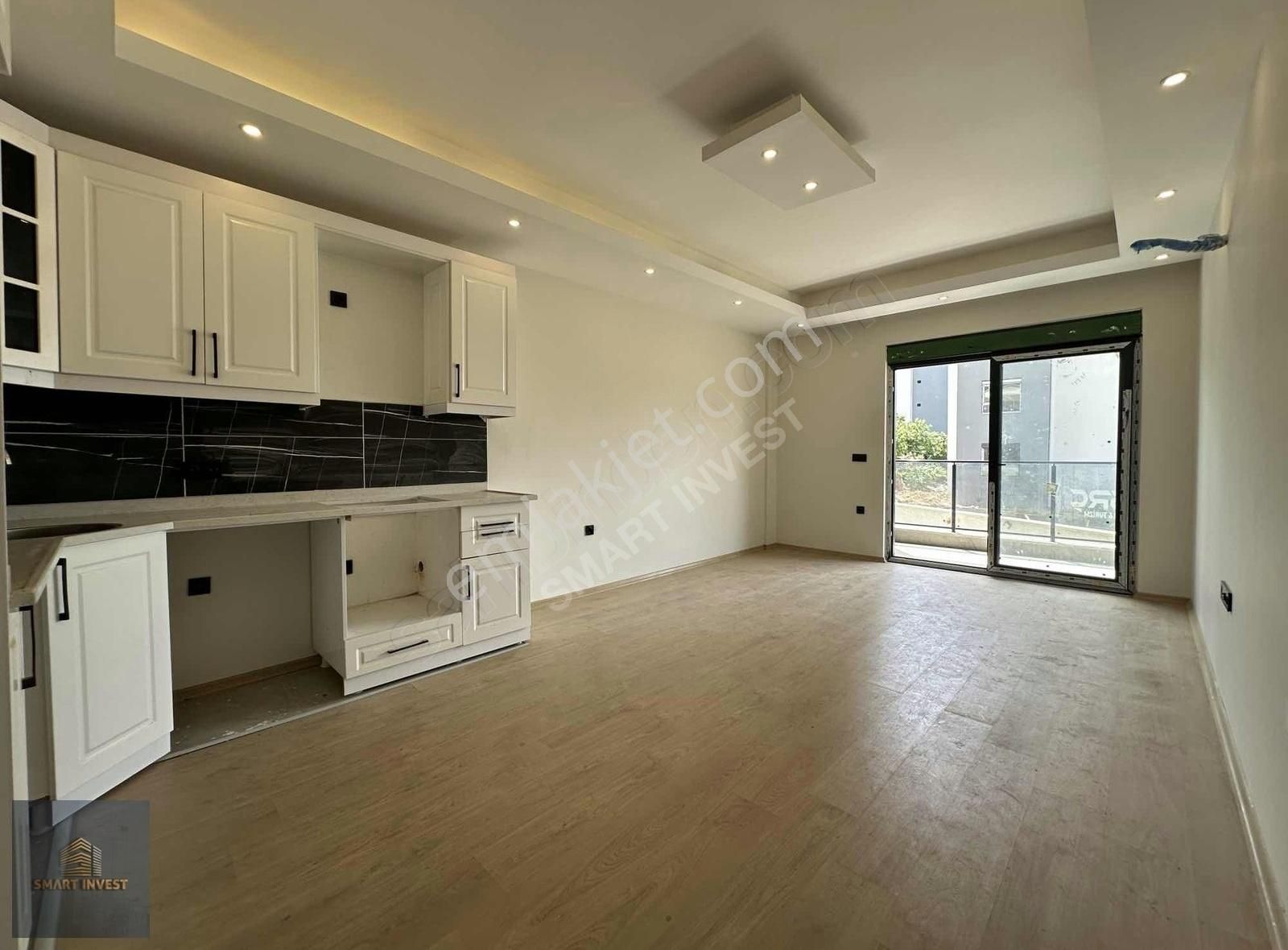Çıplaklı Mahallesinde Site İçi 1+1 Daire