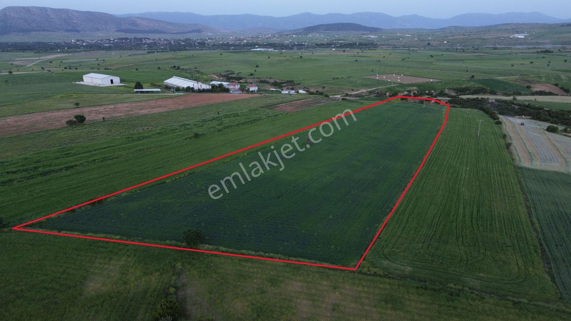 Korkuteli Yeltende 24 Dönüm Ana Yola Yakın Sorunsuz Her Şeyi Mevcutt - Görsel 3