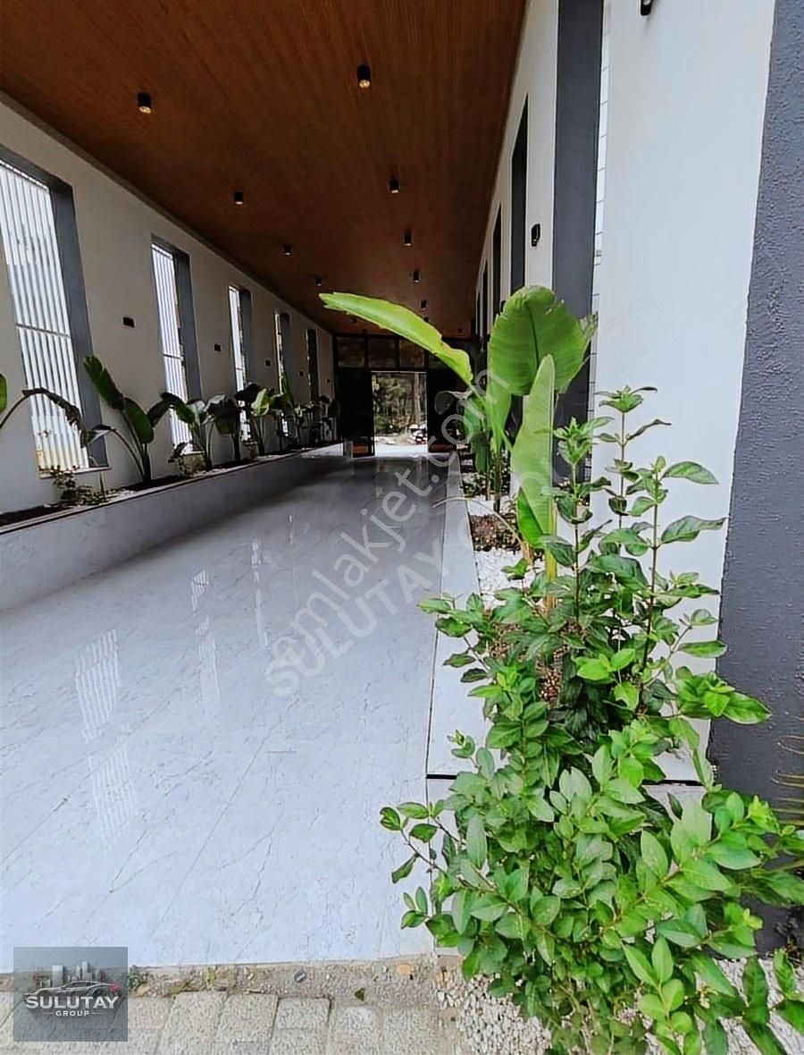Kepez'de Site İçinde Havuzlu, Kapalı Otoparklı, Giriş Katı 2+1