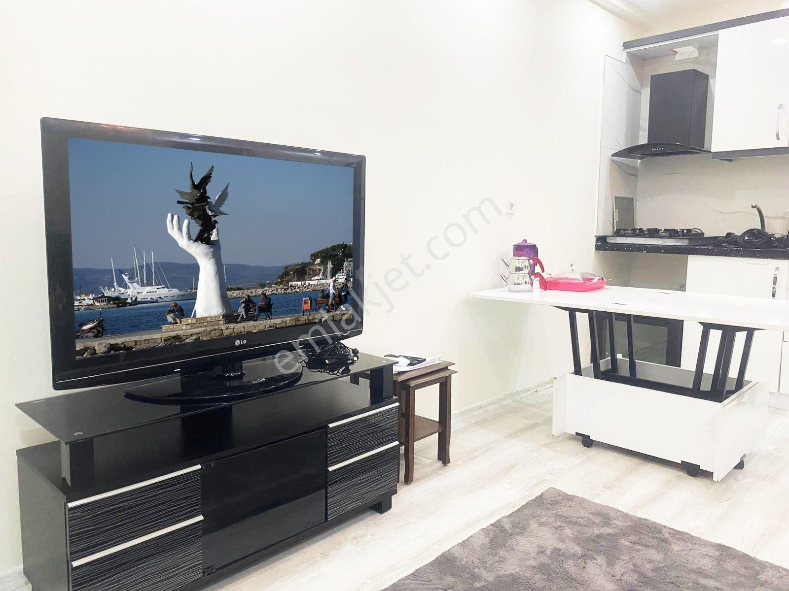 ♥️ Merkezde-sıfır Eşyalı-kiralık 1+1 Çok Ucuz Daire-kuşadası