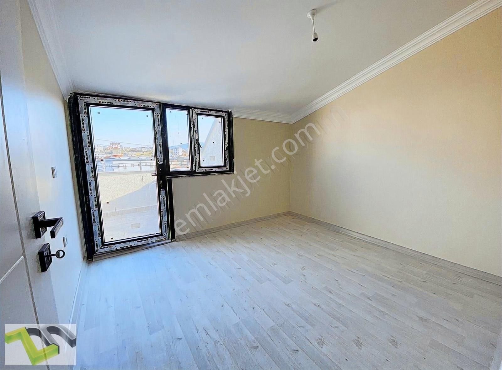 Sultanbeyli Mimarsinan Satılık 5+1satılık Lüks Üst Dübleks - Görsel 3