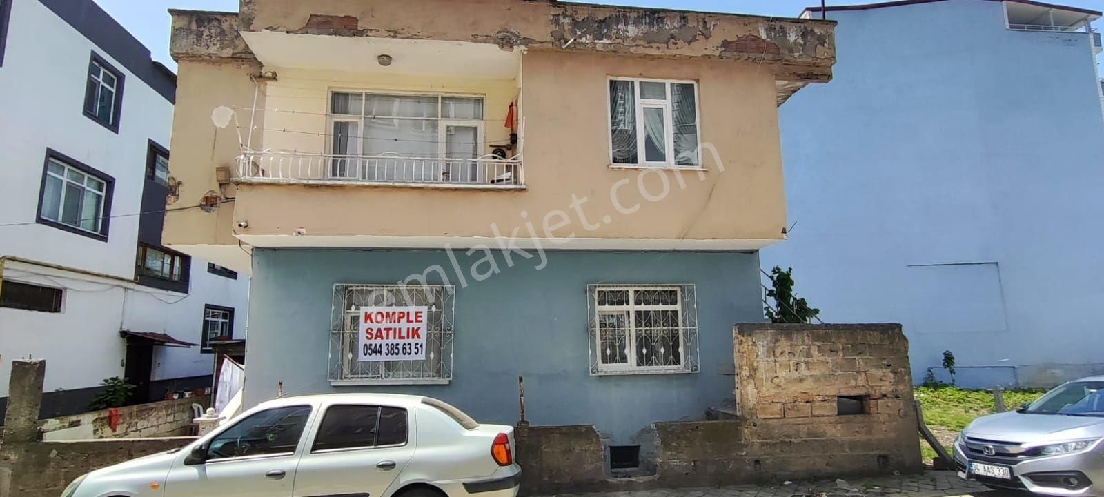 Samsun Terme Fenk Mah.çarşmba Cad Satılık 310 Mtkare Arsasatılıktır.