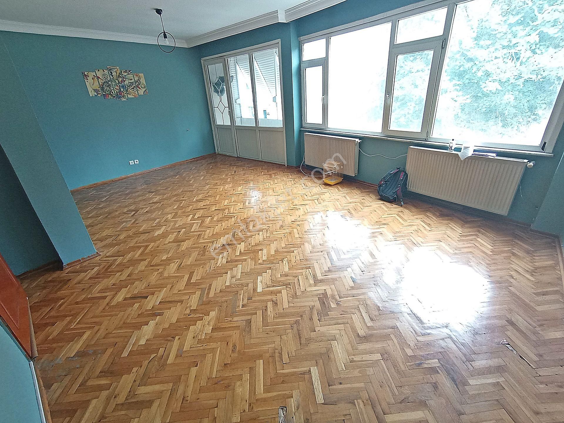 Deva Dan Fıstıkağacı Cd. 50 M Metroya İskeleye Yakın Balkonlu