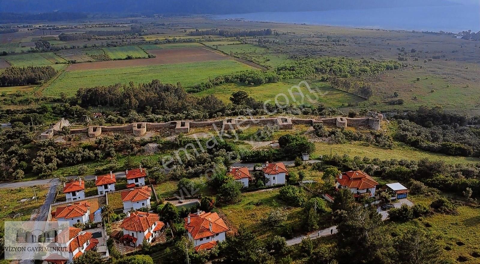 Ege'nin İncisi Akyaka'da Satılık Deniz Manzaralı 700 M2 Arsa