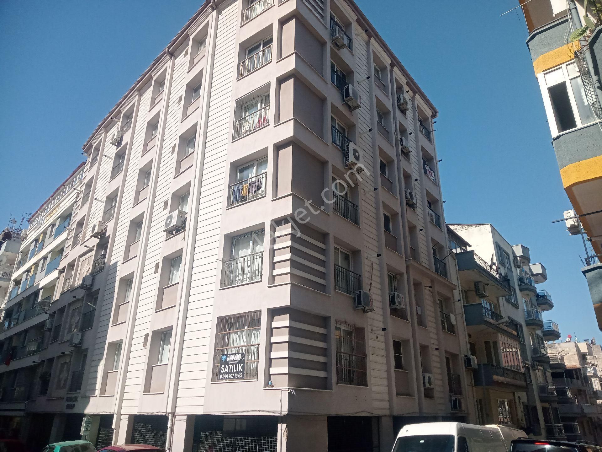 Zafer Mahallesi Acil Satılık 1+1
