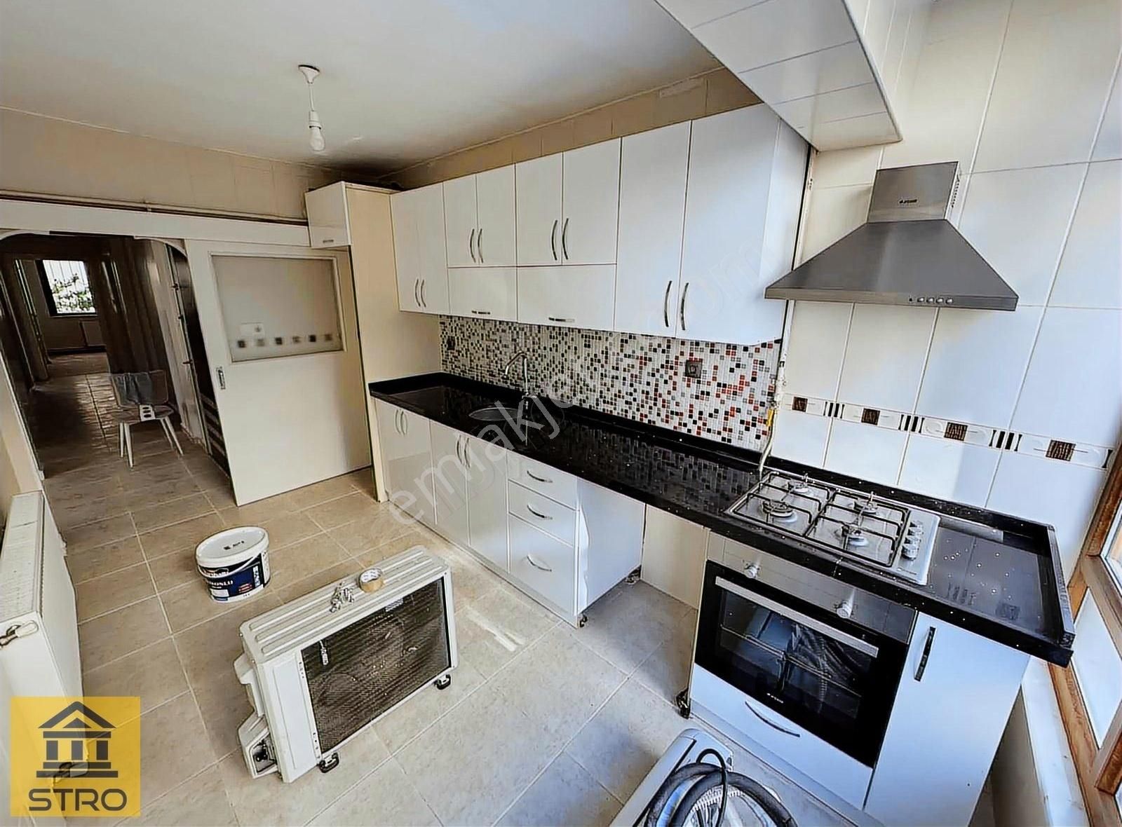 *stro Avcılar ' In En Nezih Konumunda Kiralık 3+1*
