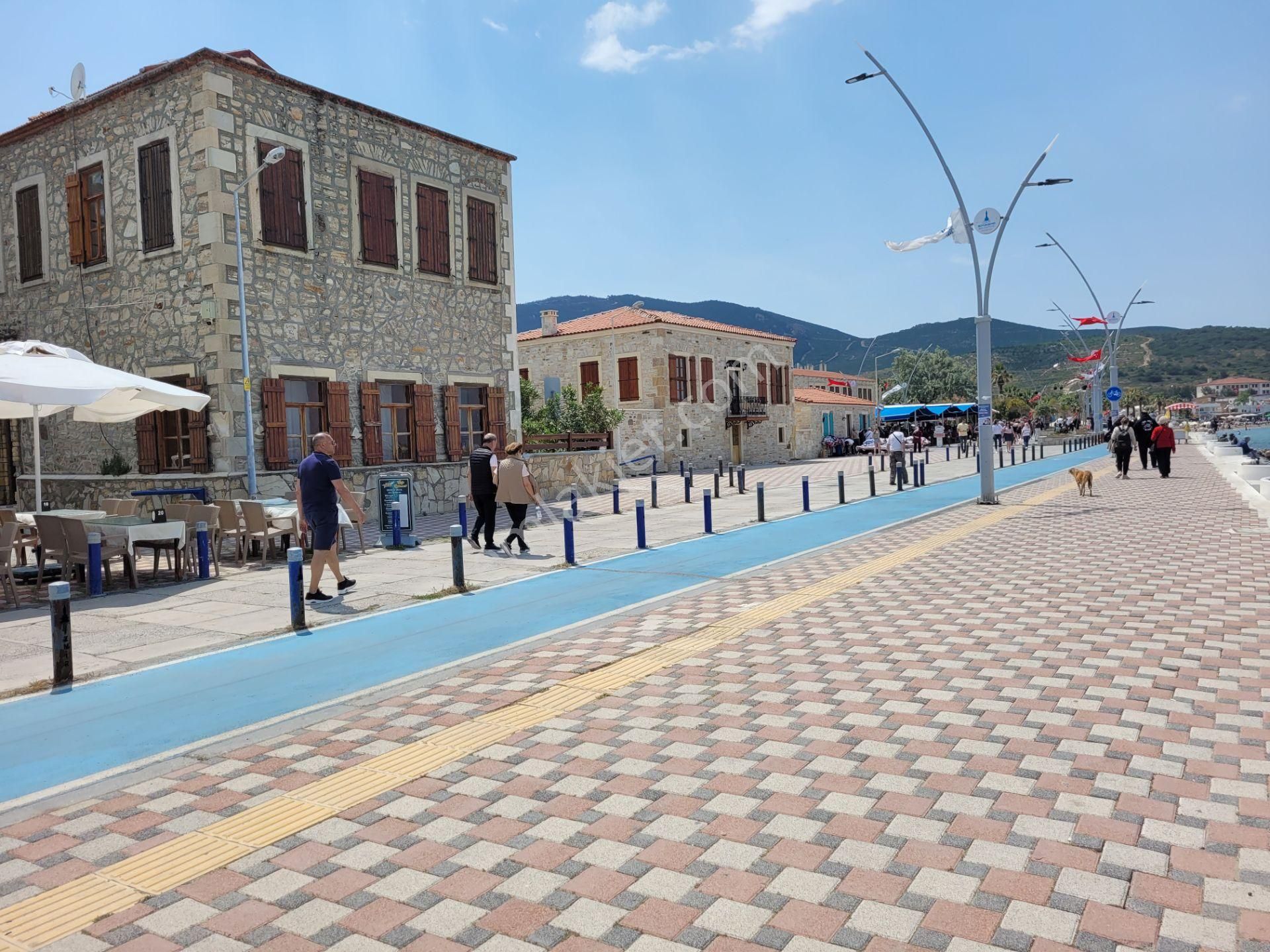 Yenifoça Merkezde Satılık Villa - Görsel 29