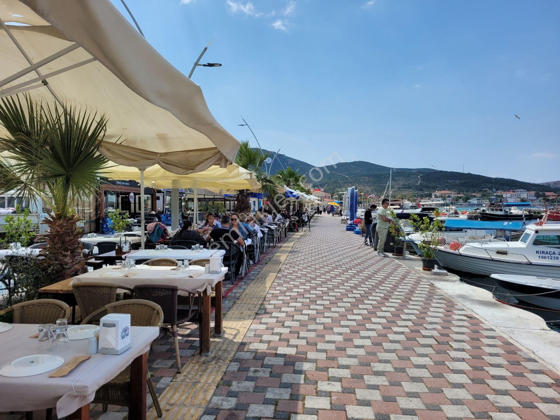 Yenifoça Merkezde Satılık Villa - Görsel 30