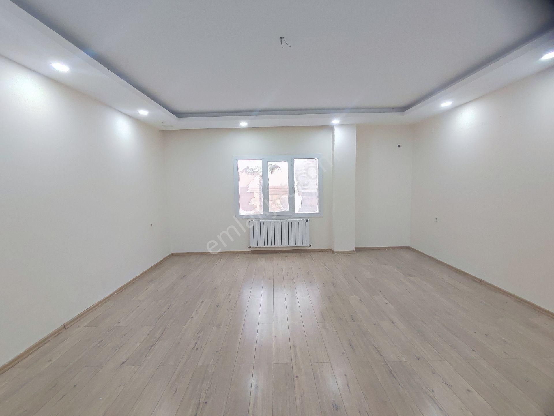 Acar Emlak'﻿tan 8 Mart Mahallesi Mardinyolu Mevkiinde 3+1 200m2 Arakat Kiralık Lüks Daire