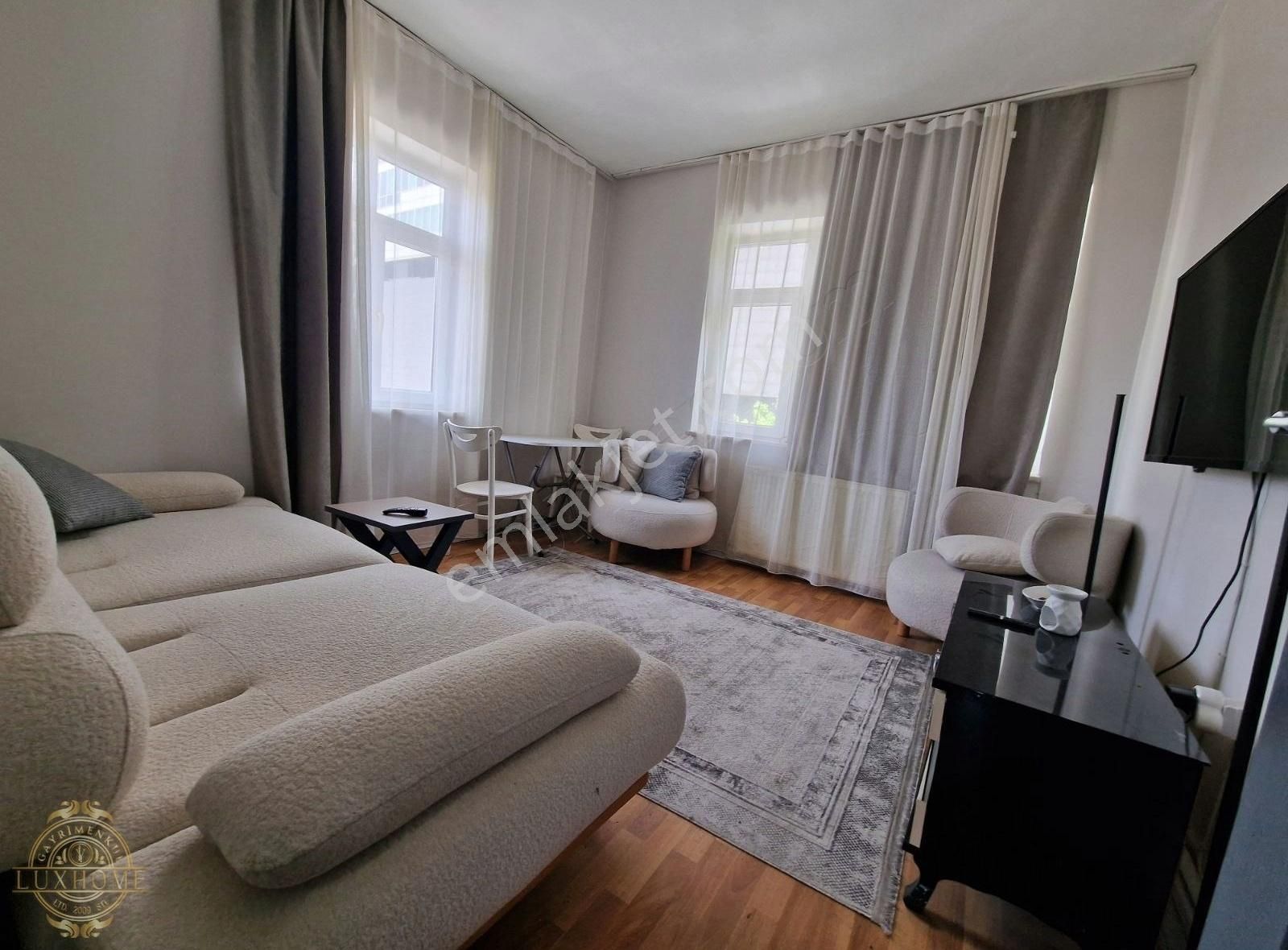 Mecidiyeköy Trump Towers Yanı Eşyalı Kiralık 2+1 Daire