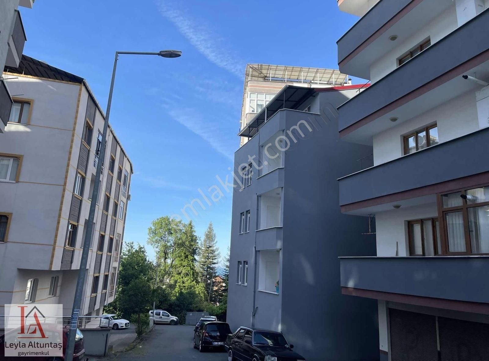 Deniz Manzaralı Asansörlü Yenilenmiş 4+1 Fırsat Dubleks Daire