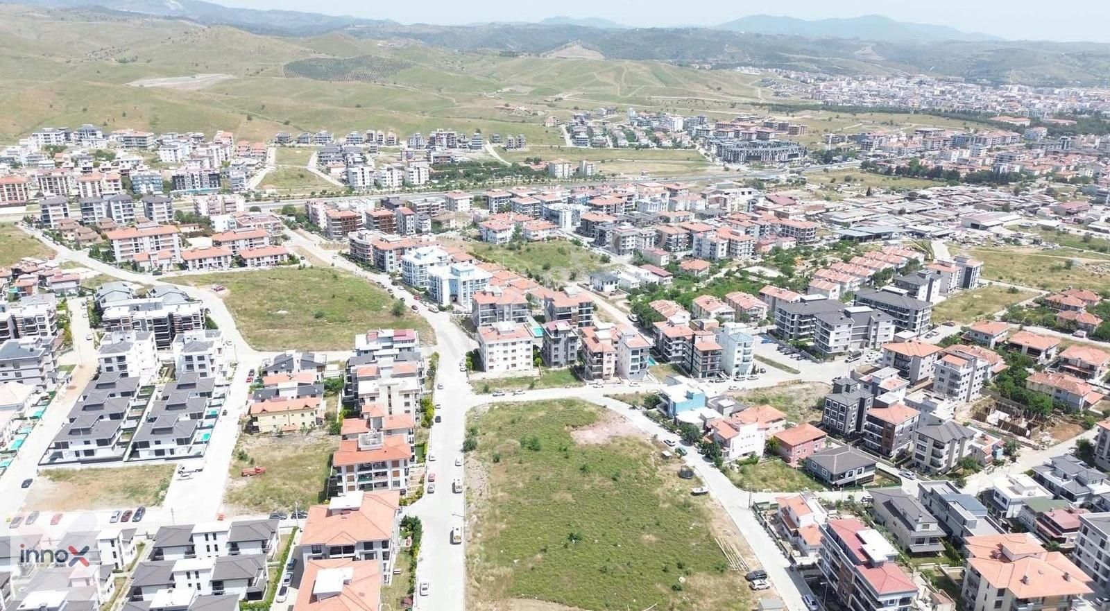 Camikebir'de 350m2 30/60 İki Villa İmarlı Satılık Köşe Parsel
