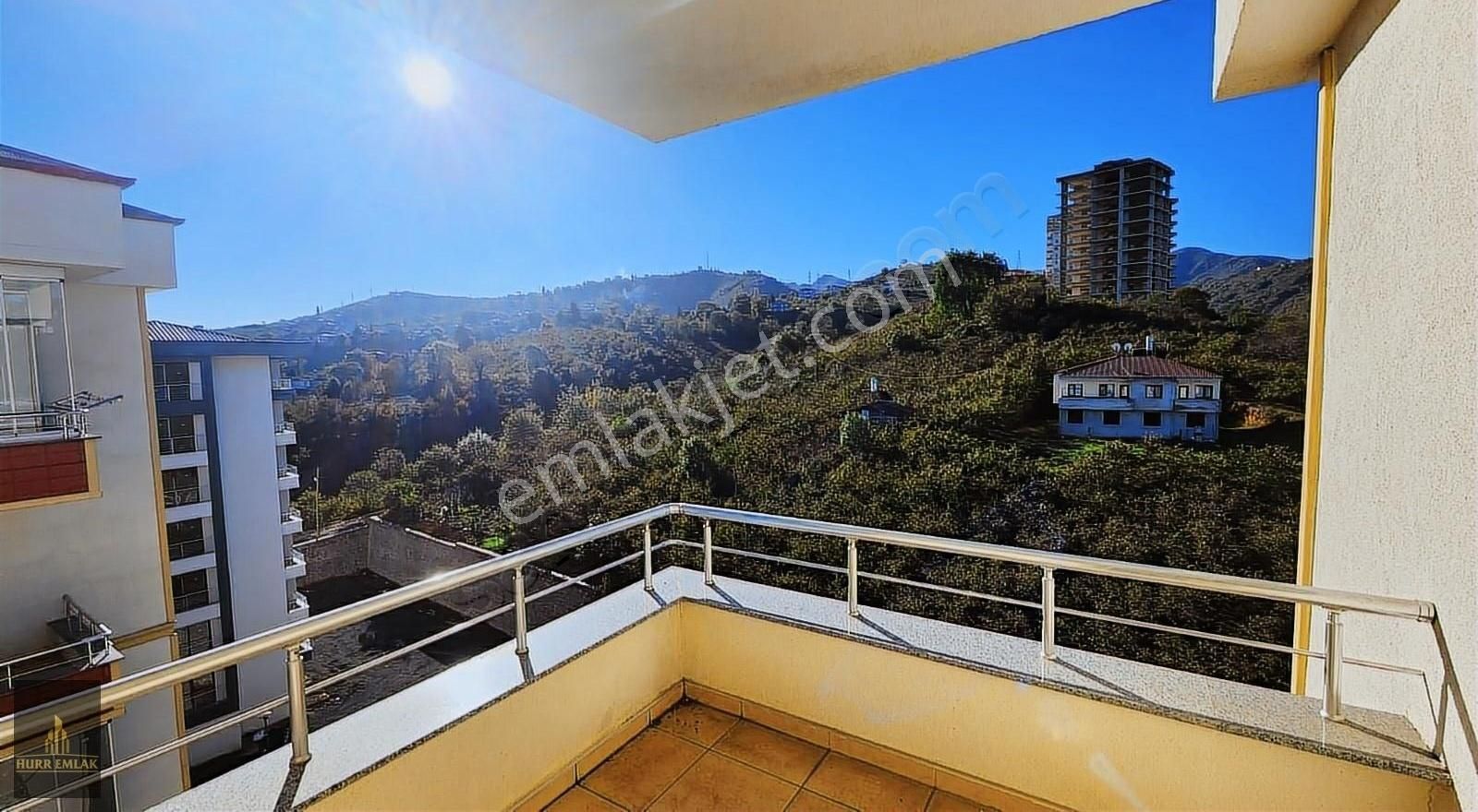 Yomra Site Içerisinde Eşyalı Satılık Dublex Daire - Görsel 13