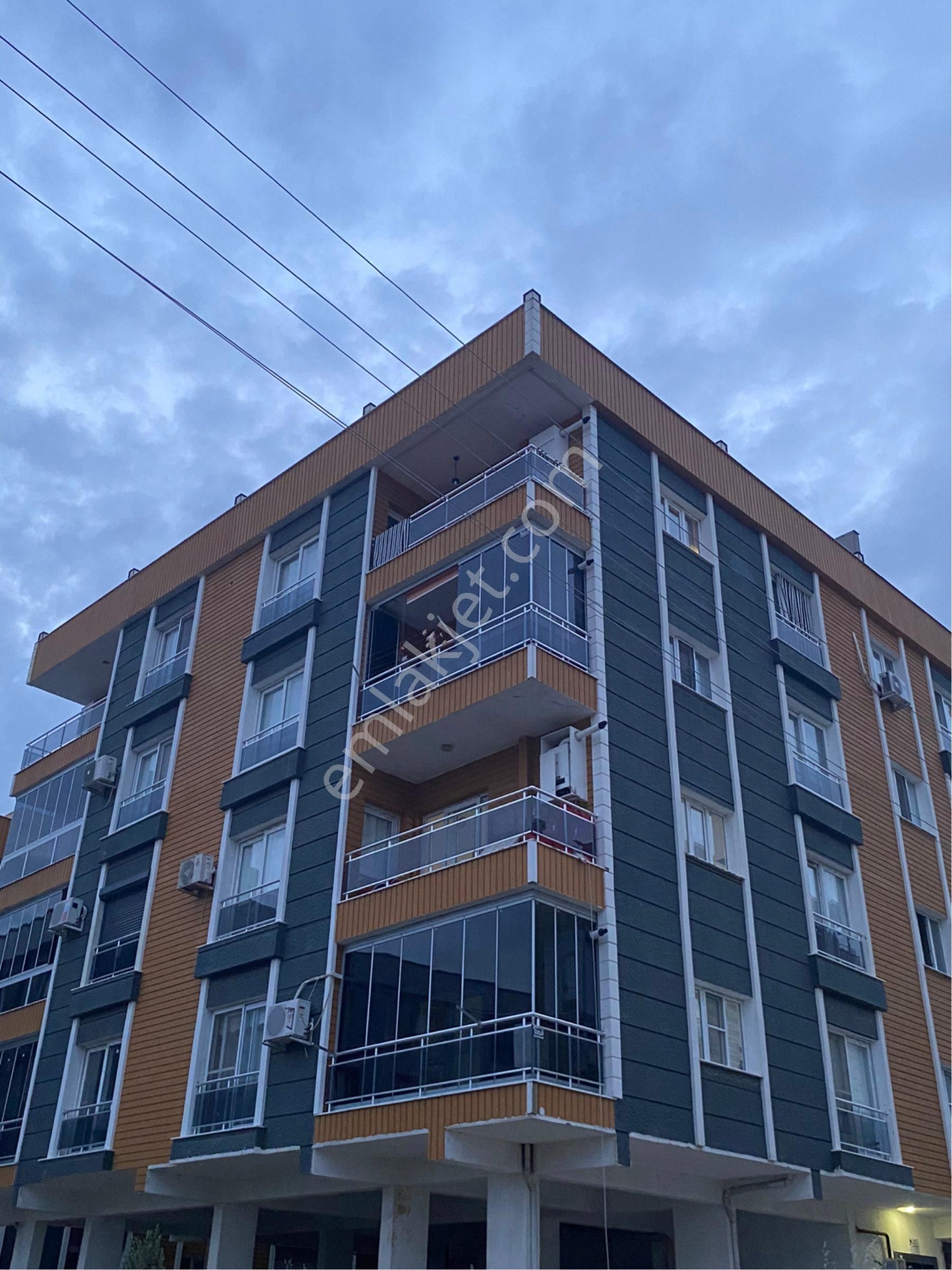 Dubai Sitesi 3+1 Otopark Doğalğaz Asansör Mevcut Fırsat !!!