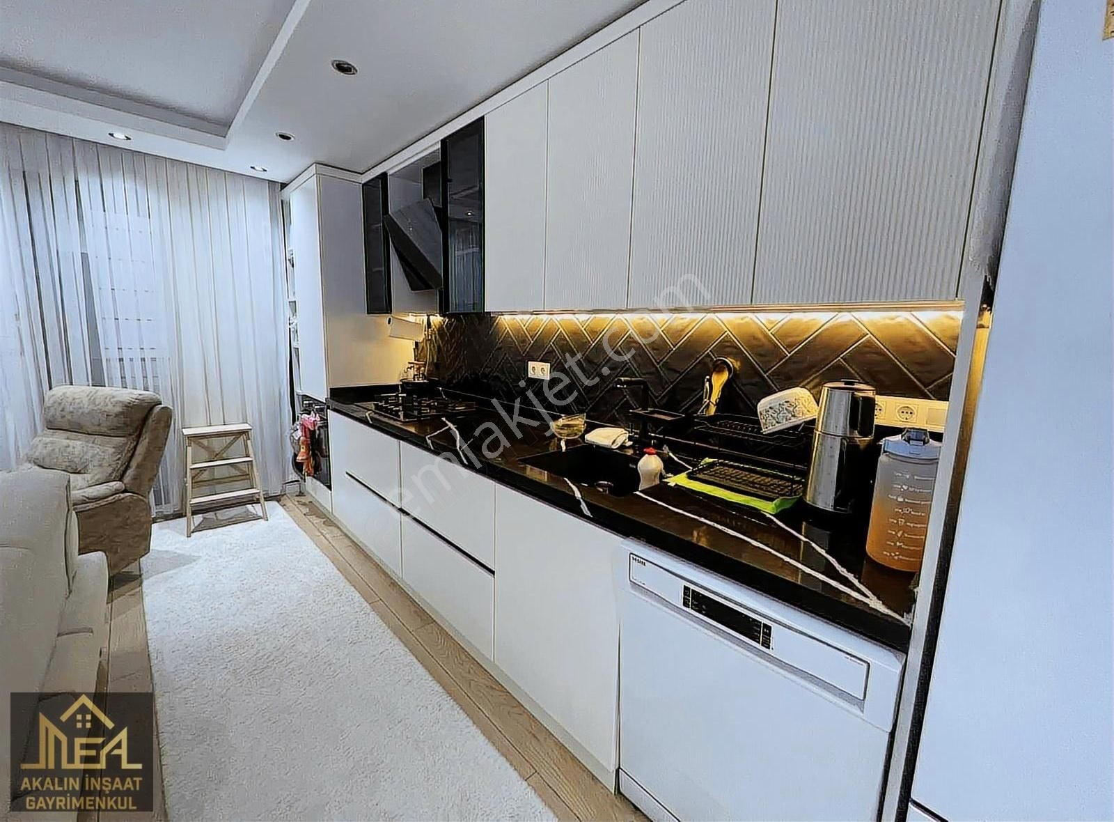 Akalından Basın Sitesin De Yük.gir. İçi Full Tadilatlı 2+1 Daire
