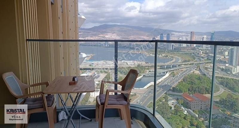Folkart Vega'da 31. Katta Eşyalı 3+1 Satılık Daire