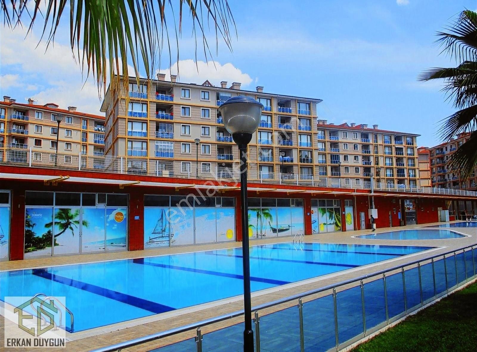 Körfez Petkimpark Sitesinde Satılık 3+1 Daire