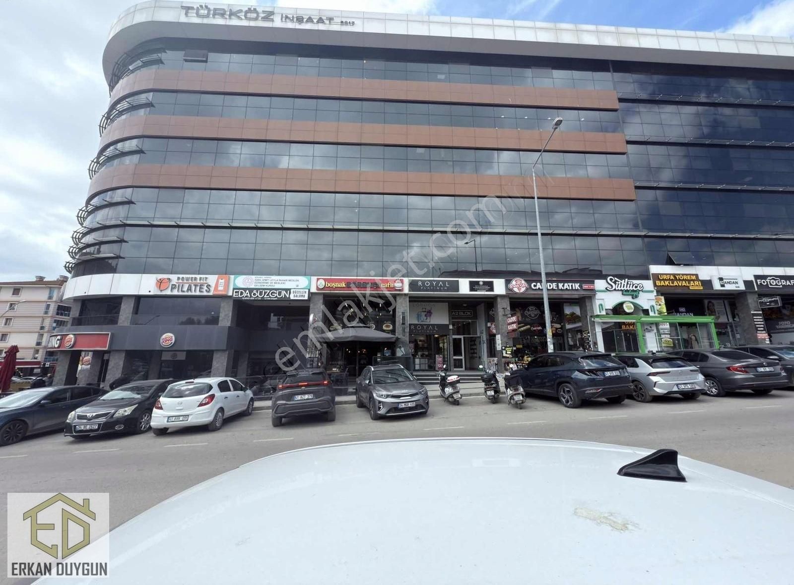 Körfez Türközpark Ta Satılık Muhteşem Bir Dükkan İşyeri