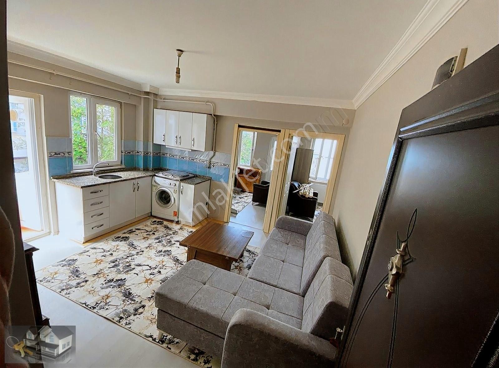 Satılık Serdivan Avm Yanı Kira Getirili Apartlar