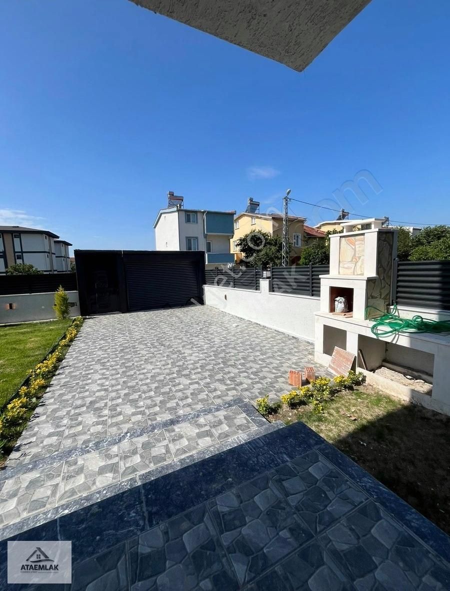 Ata Gayrimenkul'den Sahile Yakın 4+1 Ultra Lüks Tasarımlı Villa - Görsel 9