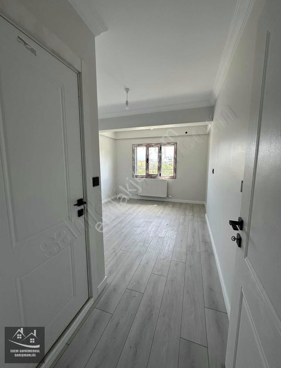 Cuma Pazarı Eğitim Okulu Altı 3+1 Satılık Daire