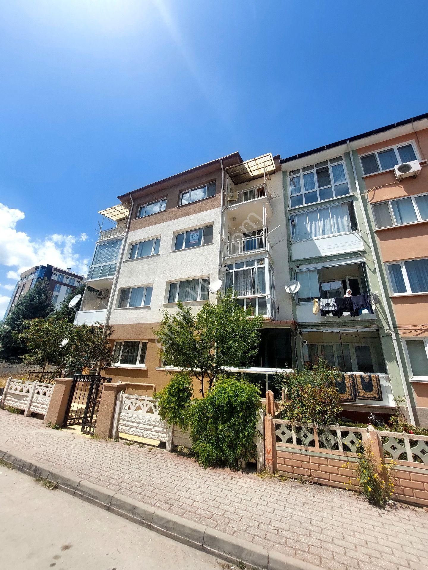 Oldpol Emlak'tan Ara Kat Kombılı Kıralık Daıre