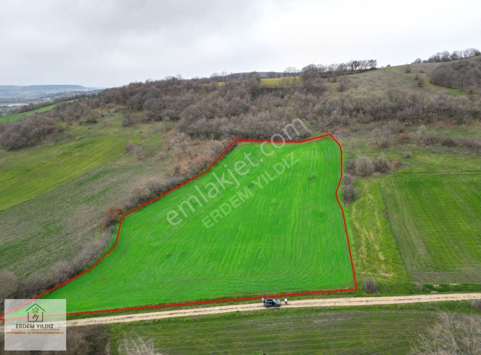 Erdem Yıldız'dan Mustafakemalpaşa'da Melik'te 8.750 M² Tarla