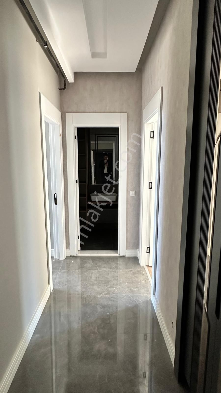 Thor'dan Satılık Mezitli Deniz Mah. 1+1 Deniz Manzaralı Daireler